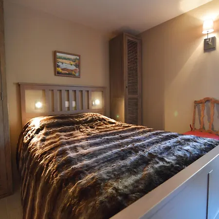 Dom wakacyjny In Ardennes Near Chimay Abbey Mourimont